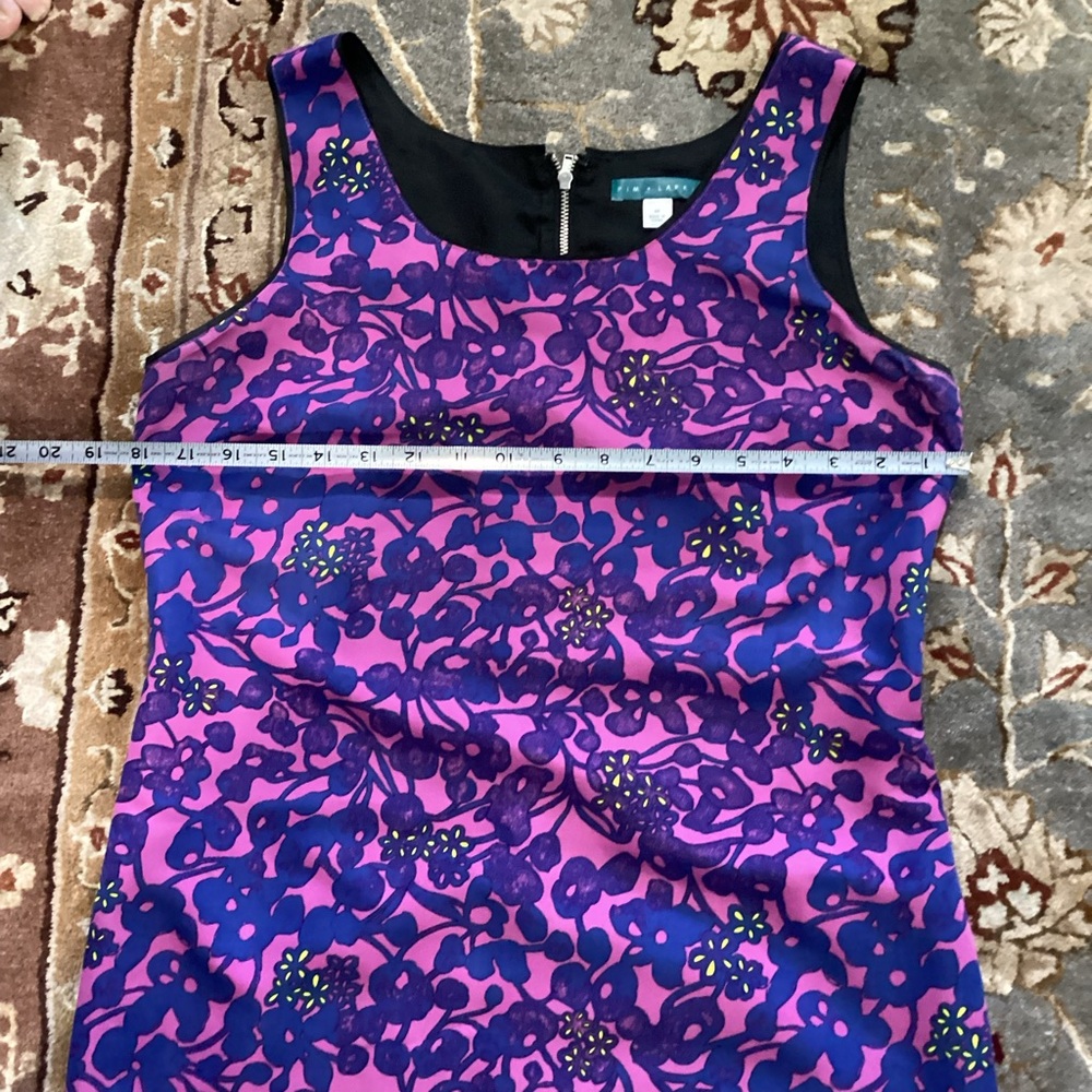 Dress - Picture 7 of 8